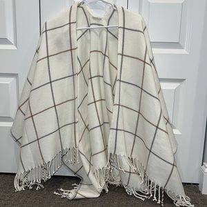 Abercrombie poncho